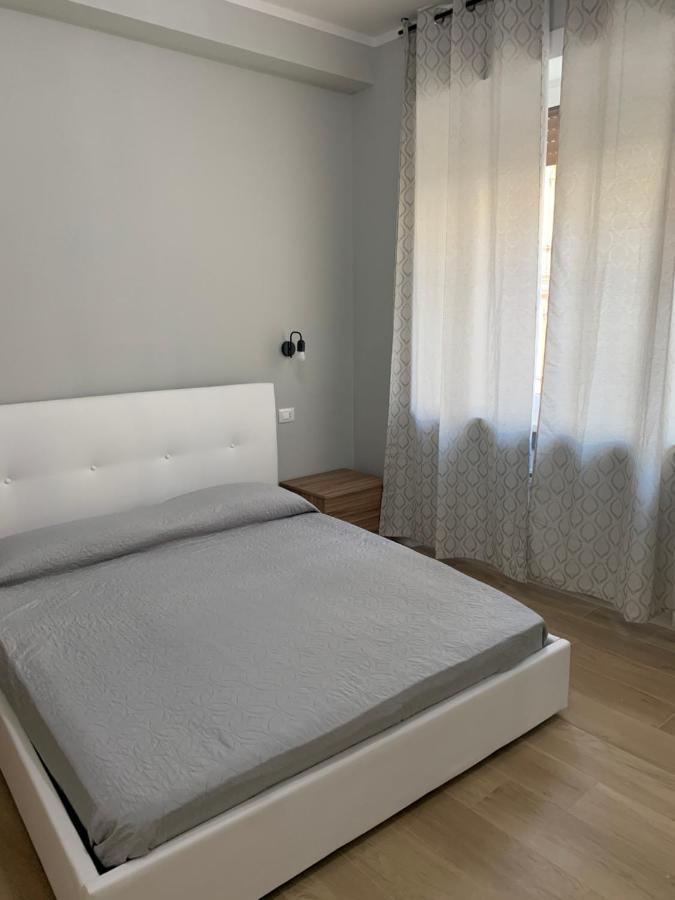Gramsci 2 Rooms Bologna Bagian luar foto